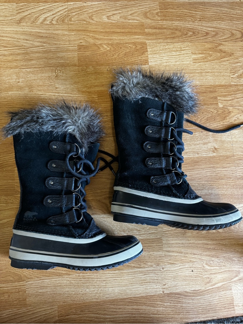 Sorel Joan of Arctic Waterproof Boot size 8